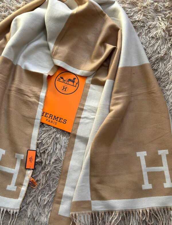 Écharpe Hermes en cachemire 100% - Image 2